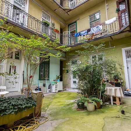 ブダペストCosy Flat With Balconyアパートメント エクステリア 写真