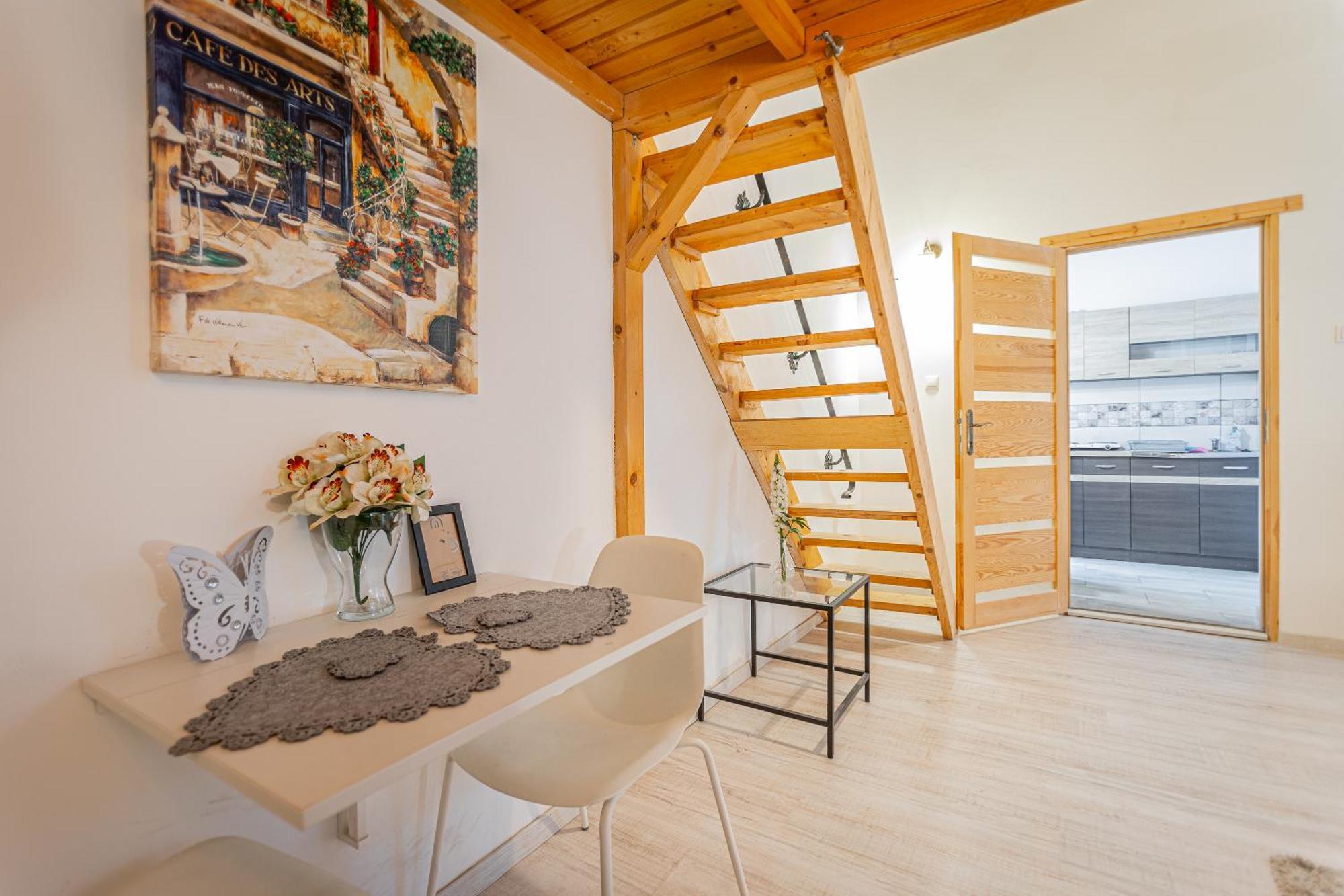 ブダペストCosy Flat With Balconyアパートメント エクステリア 写真